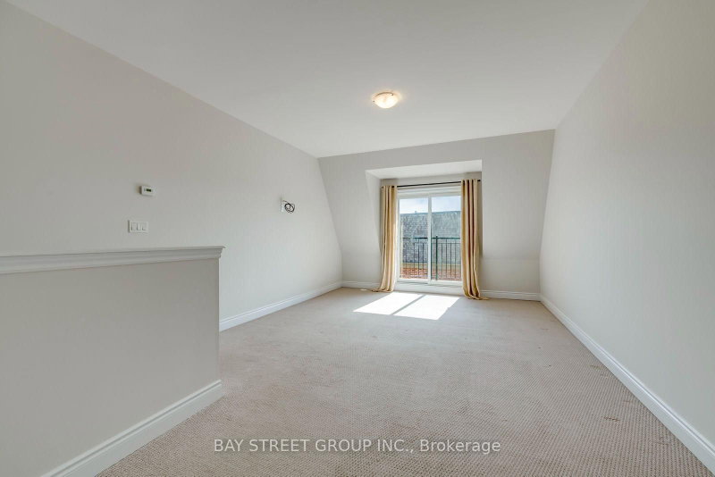 2172 Trafalgar Oakville,ON L6H 0N3 — Photo 10