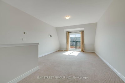2172 Trafalgar Oakville,ON L6H 0N3 — Photo 10