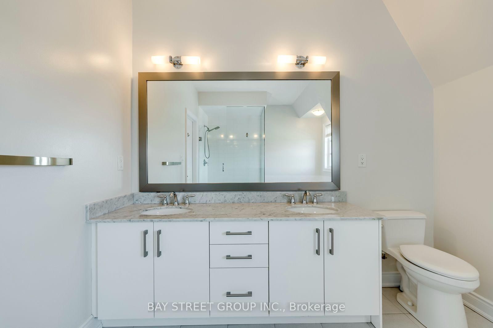 2172 Trafalgar Road • ##21 • Oakville, ON photo 15