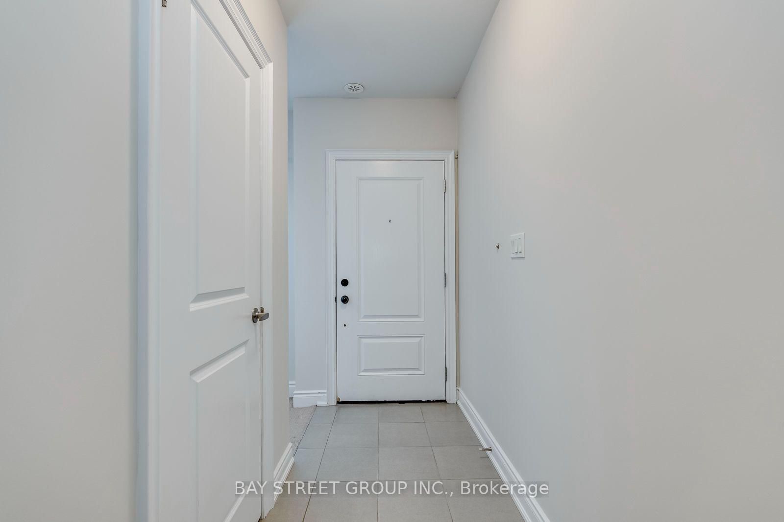 2172 Trafalgar Road • ##21 • Oakville, ON photo 3
