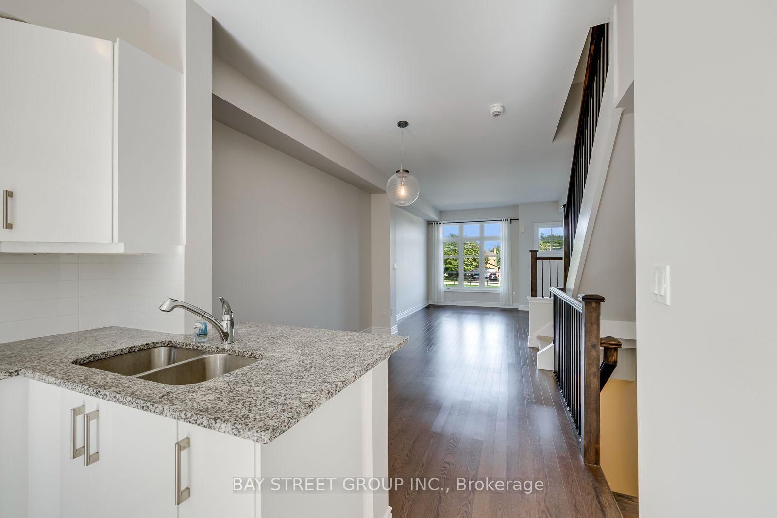2172 Trafalgar Road • ##21 • Oakville, ON photo 32