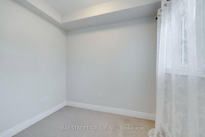 2172 Trafalgar Road • ##21 • Oakville, ON photo 4