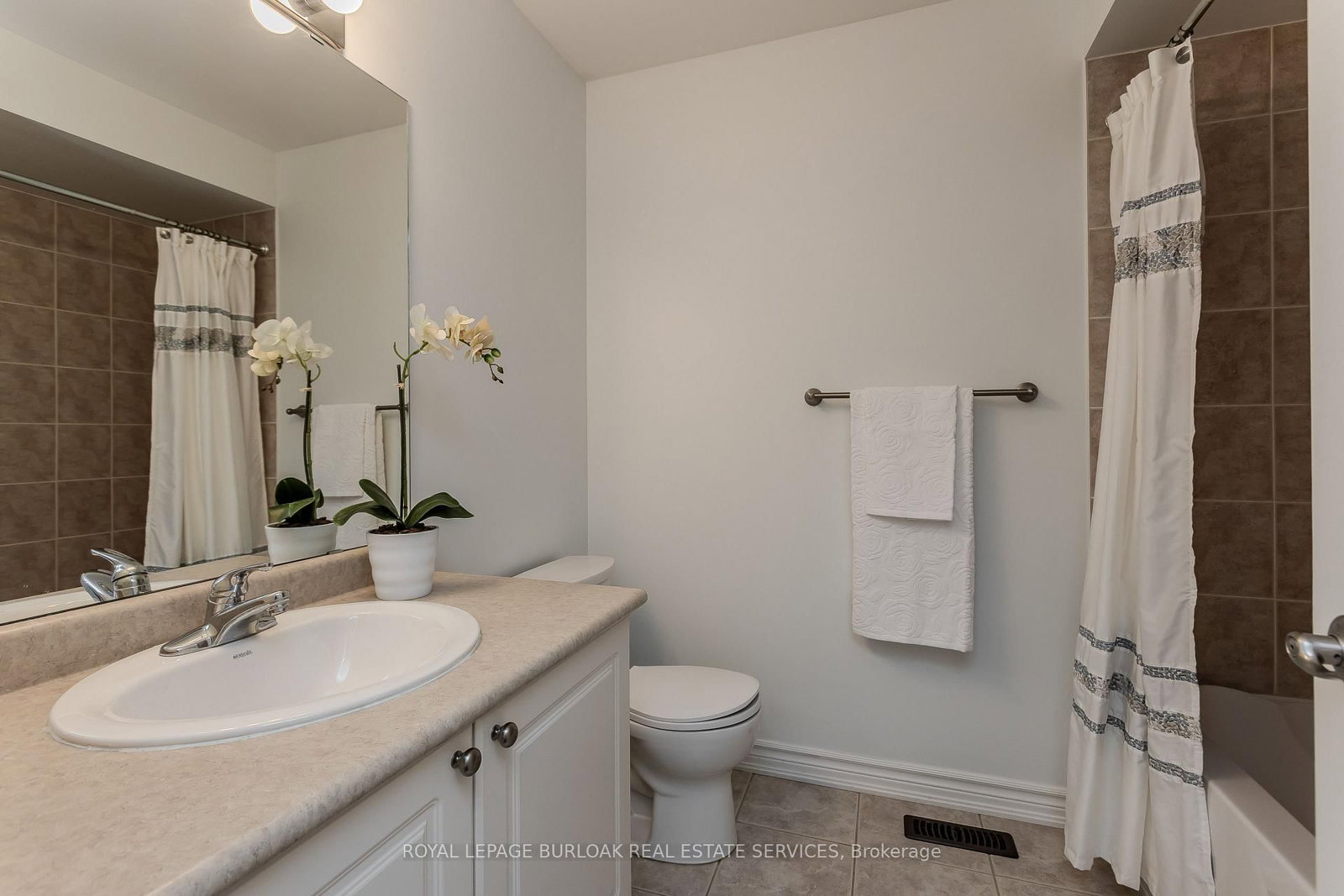 2410 Woodward Avenue • #4 • Burlington, ON photo 17