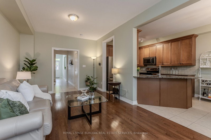 4 - 2410 Woodward Avenue