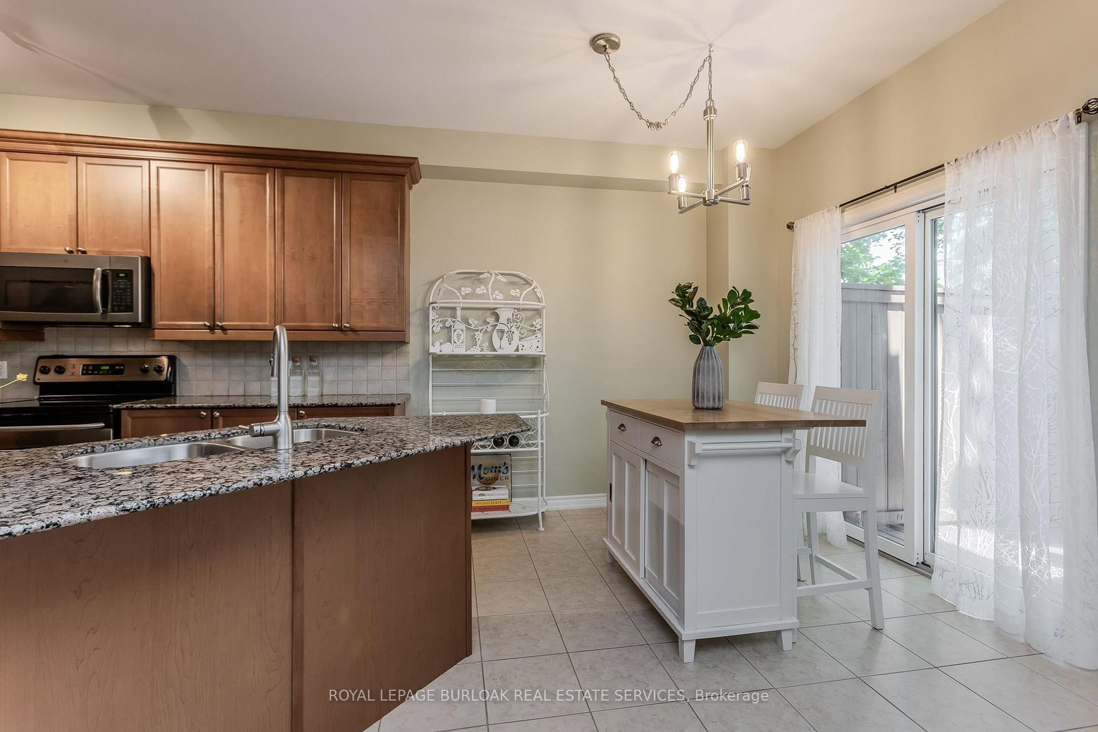 2410 Woodward Avenue • #4 • Burlington, ON photo 6