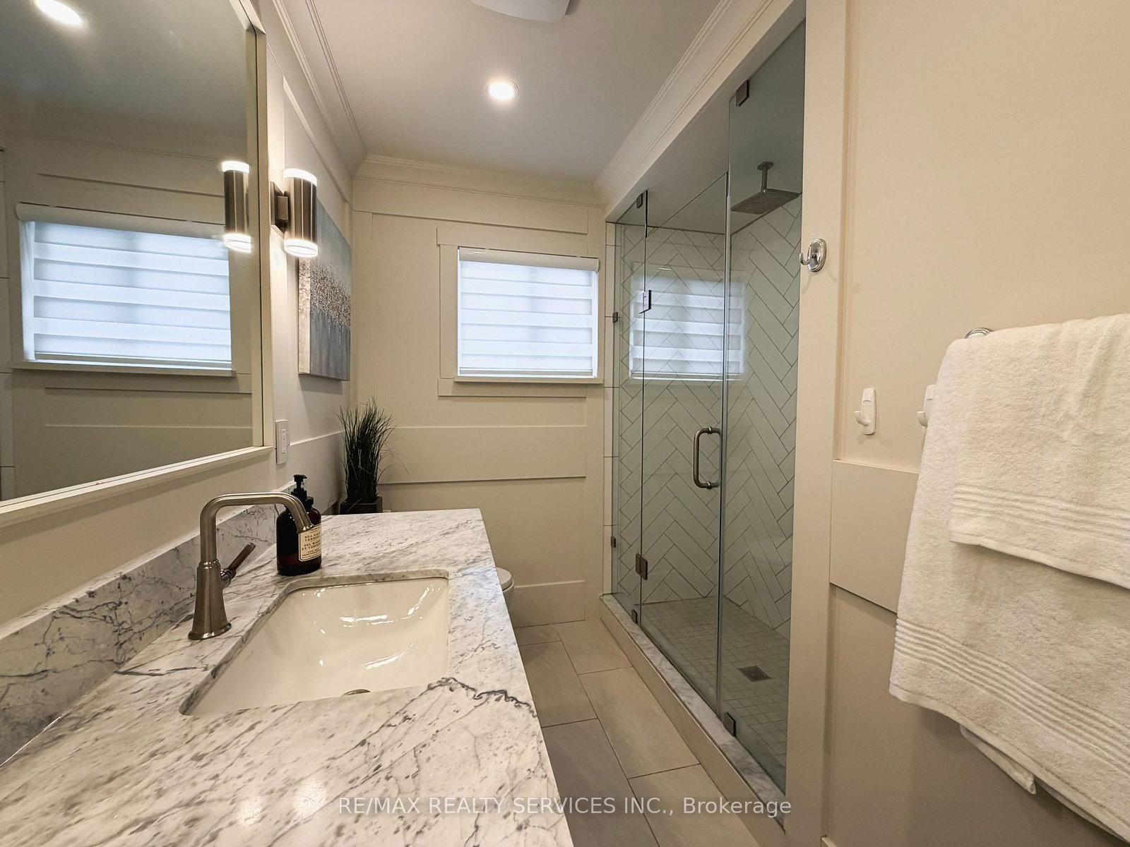 238 Laurier Avenue • Milton, ON photo 16