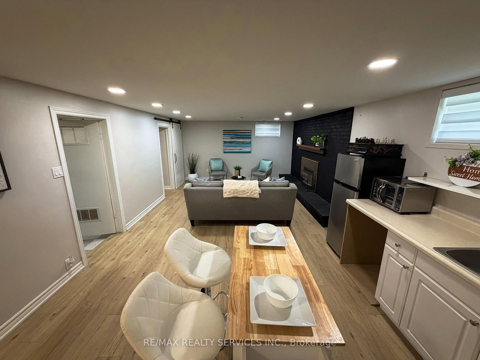 238 Laurier Avenue • Milton, ON photo 18