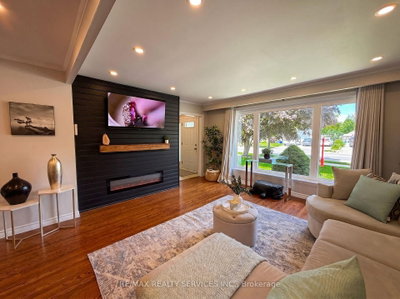 238 Laurier Avenue • Milton, ON photo 8