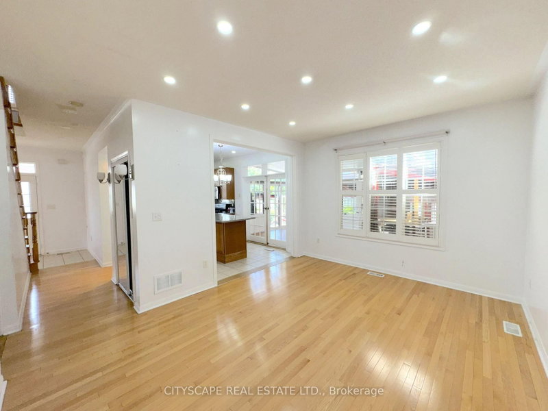 24 Eastway Brampton,ON L6S 0A4 — Photo 16