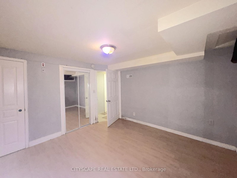 24 Eastway Brampton,ON L6S 0A4 — Photo 42