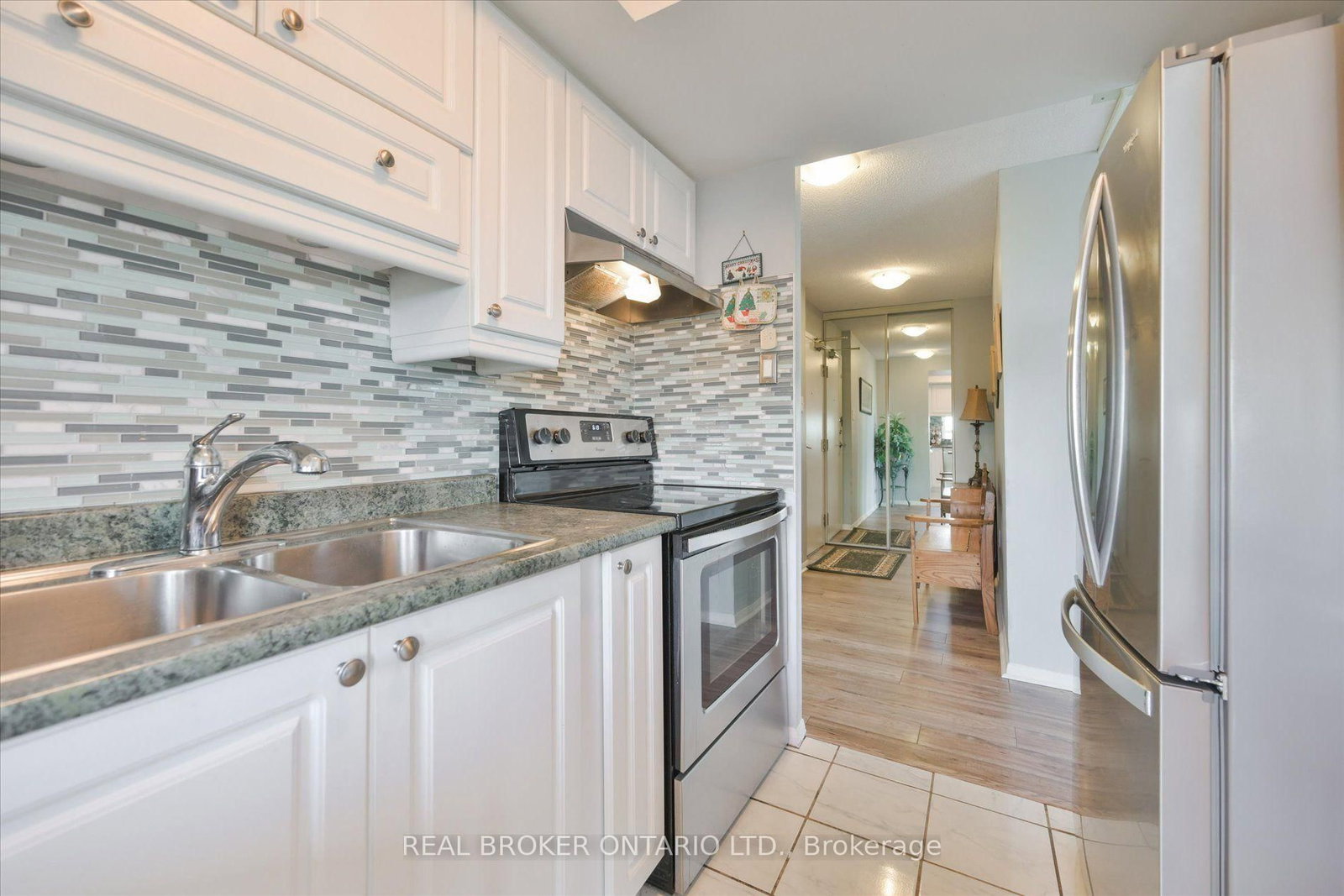 600 Rexdale Boulevard • #403 • Toronto, ON photo 12