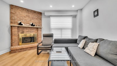 362 Kingsbridge Garden Mississauga,ON L5R 1K8 — Photo 10