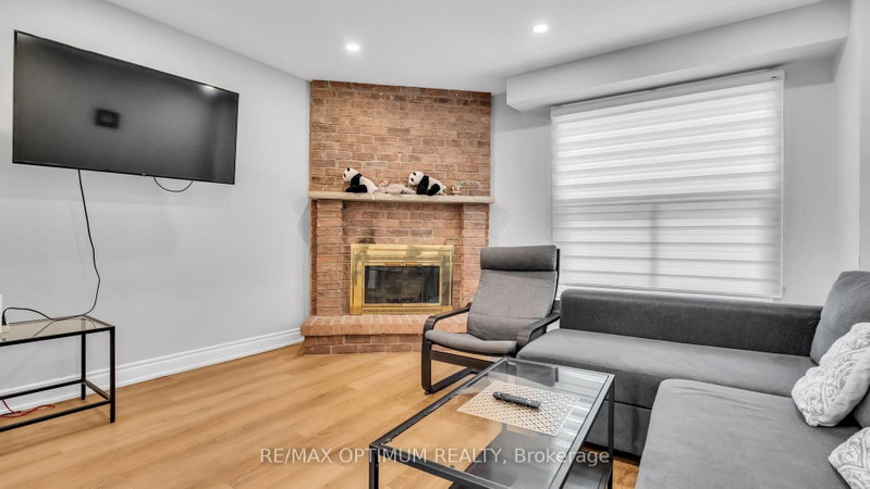 362 Kingsbridge Garden Mississauga,ON L5R 1K8 — Photo 11