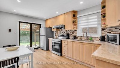 362 Kingsbridge Garden Mississauga,ON L5R 1K8 — Photo 14
