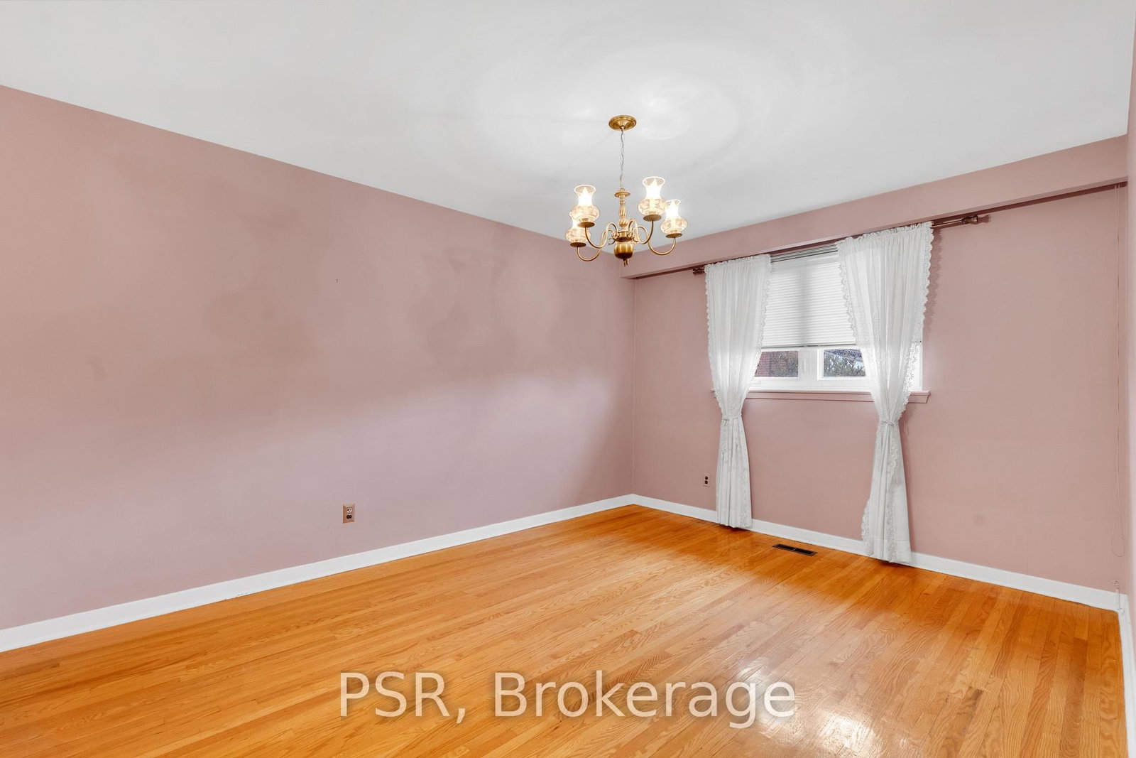 60 Bamford Crescent • Toronto, ON photo 18