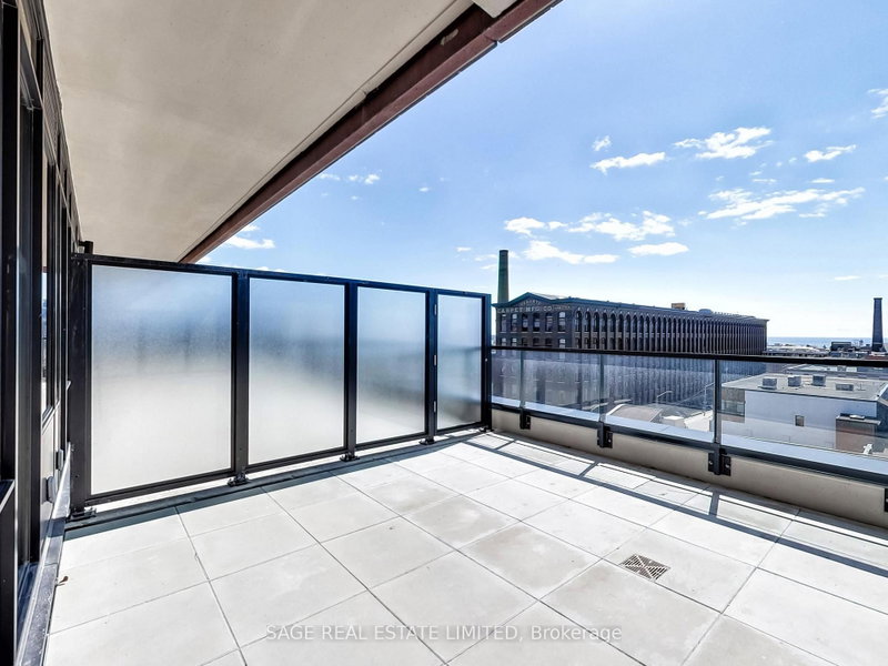 514 - 285 Dufferin Street