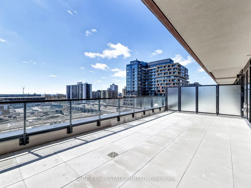514 - 285 Dufferin Street