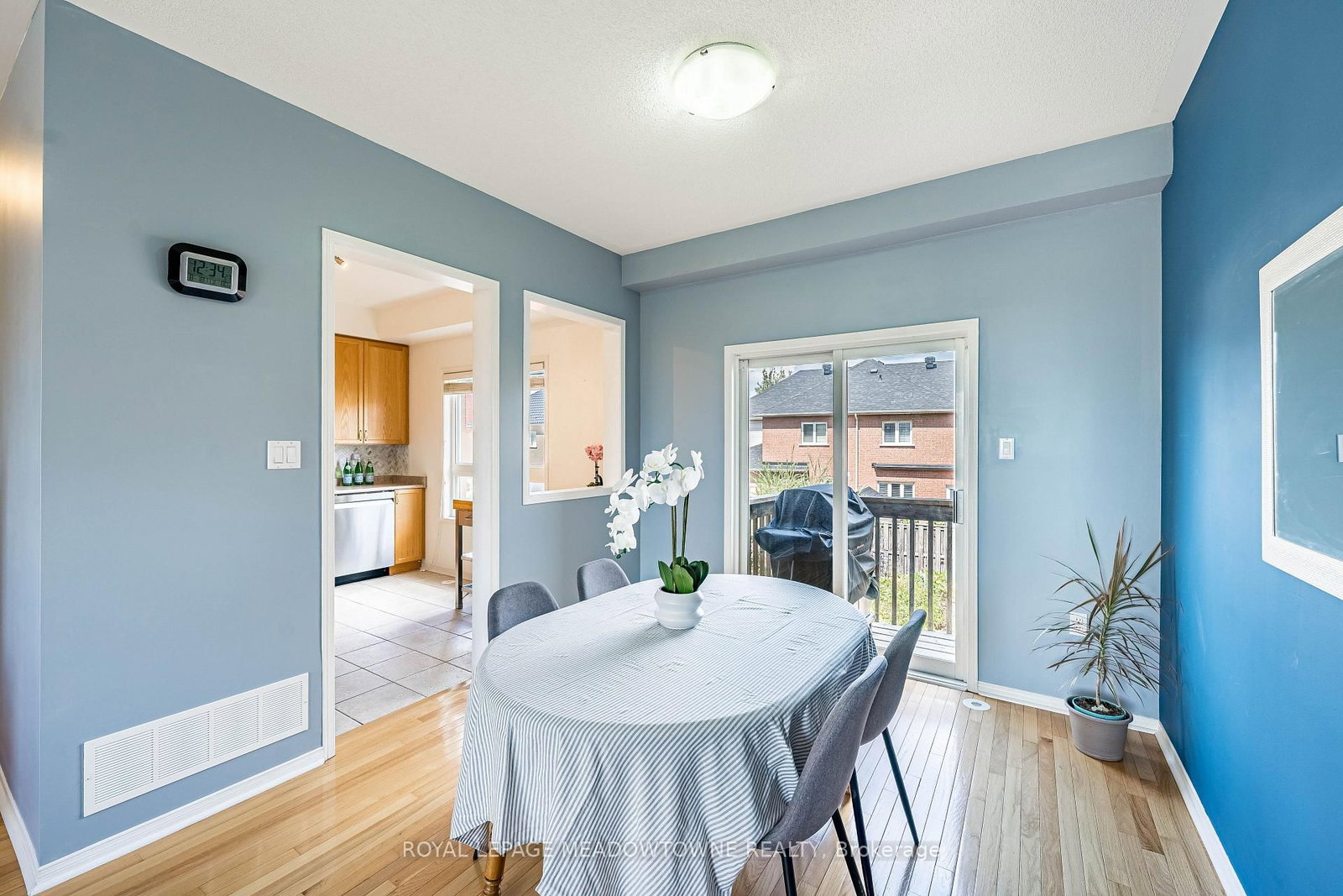 6577 Jazzy Mews • Mississauga, ON photo 10