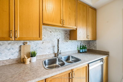 6577 Jazzy Mississauga,ON L5W 1R9 — Photo 15