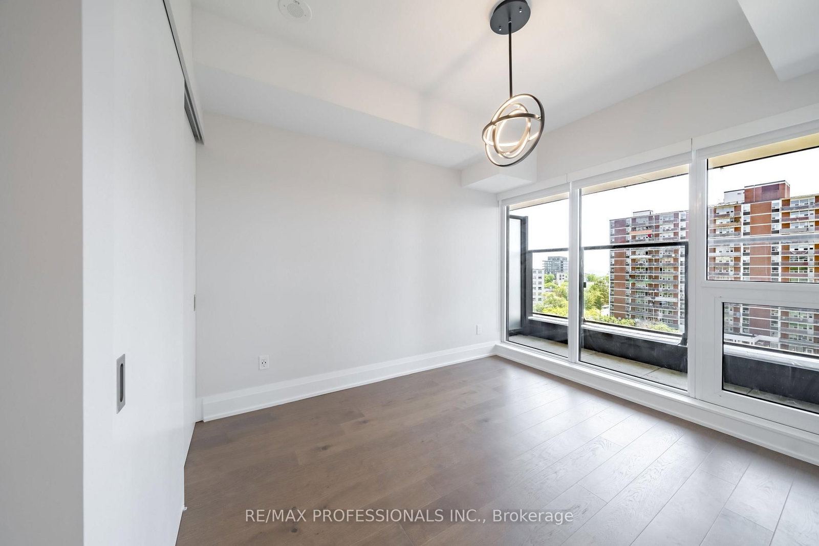 21 Park Street E • #816 • Mississauga, ON photo 20