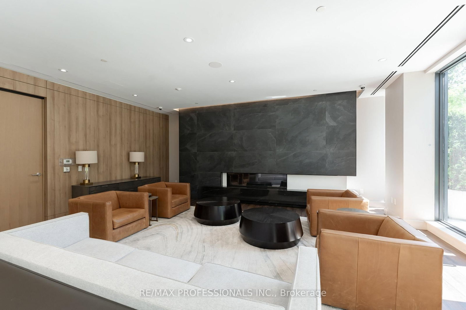 21 Park Street E • #816 • Mississauga, ON photo 32