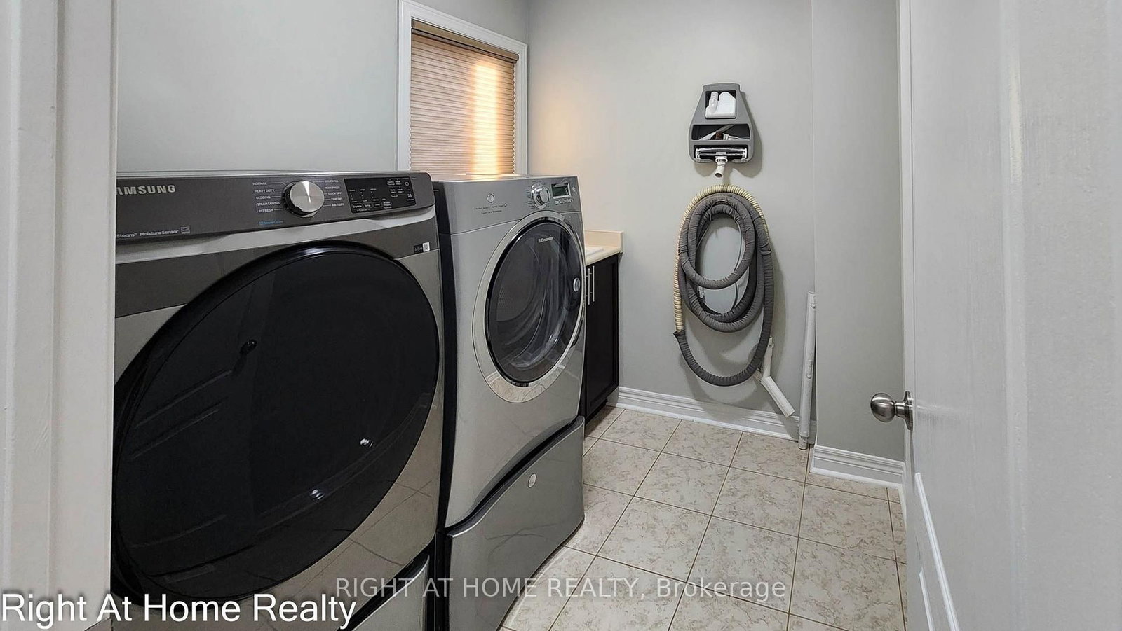 22 Bluffmeadow Street • Brampton, ON photo 19