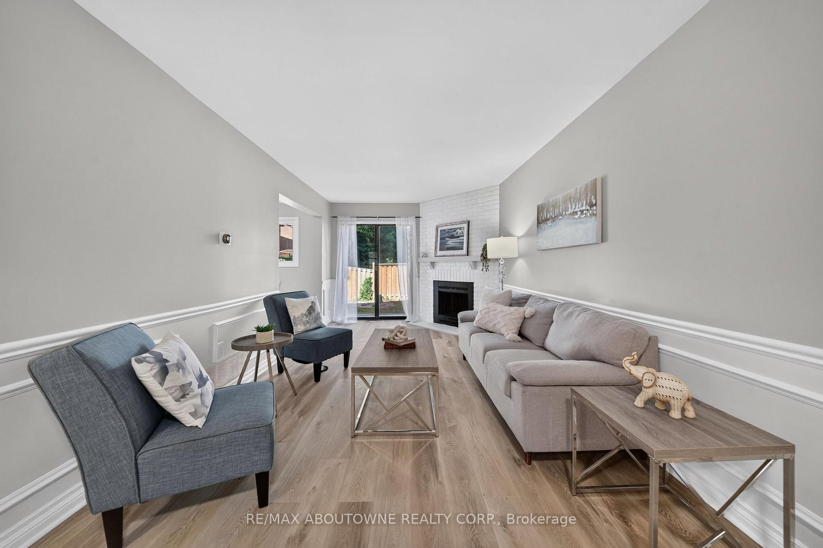 4353 Sawmill Valley Drive • Mississauga, ON photo 13