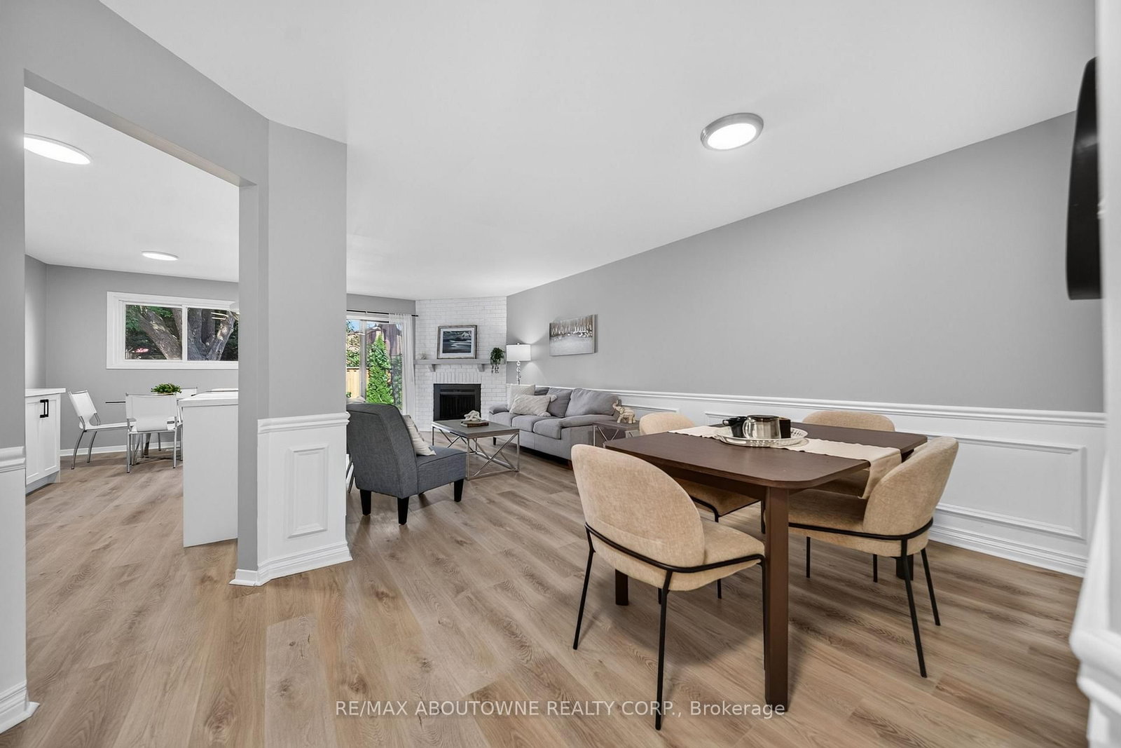 4353 Sawmill Valley Drive • Mississauga, ON photo 17