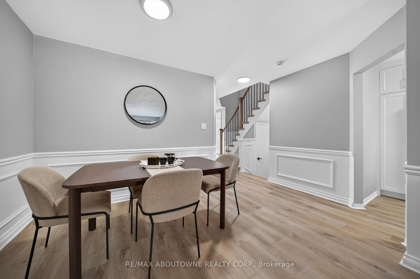 4353 Sawmill Valley Drive • Mississauga, ON photo 21
