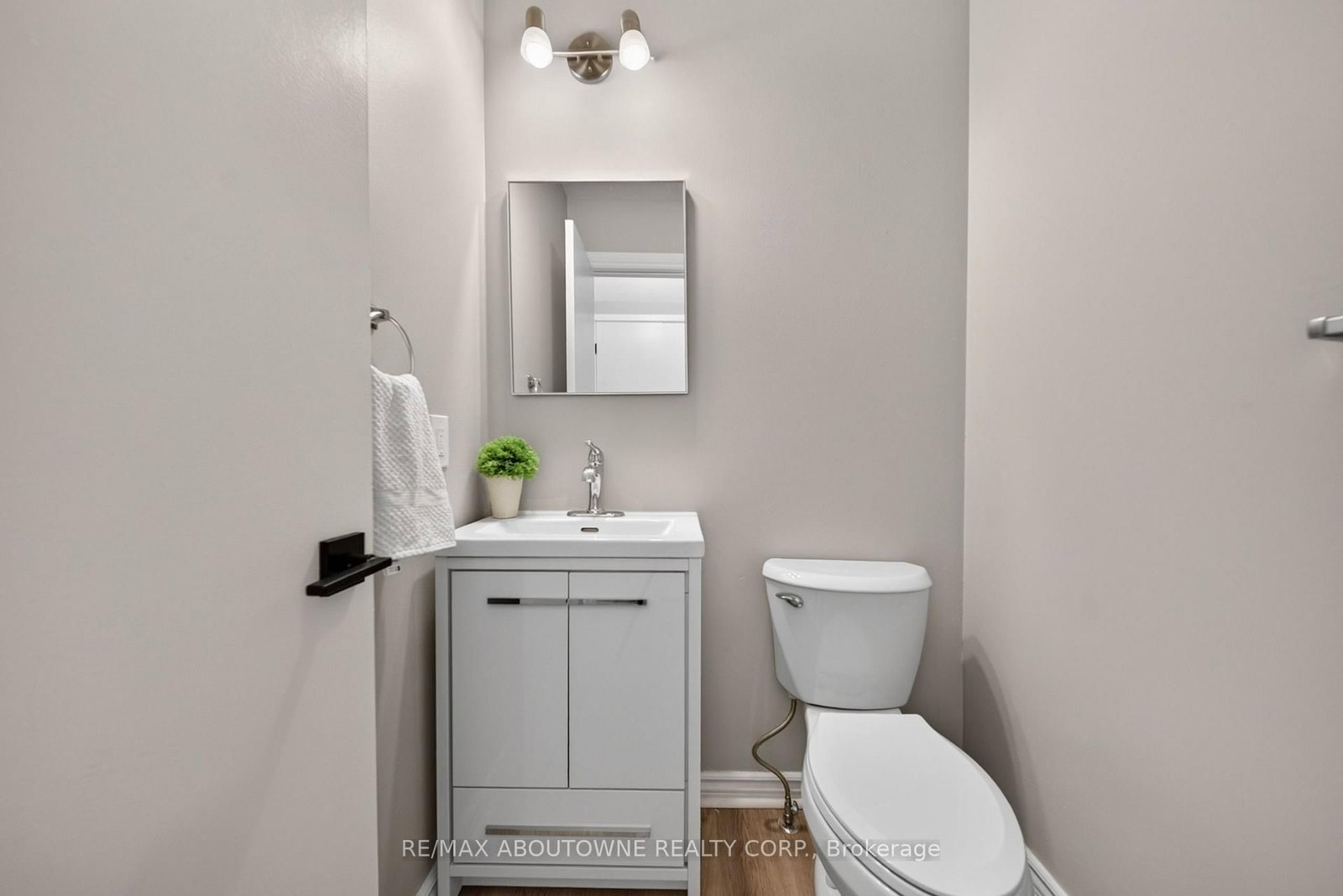 4353 Sawmill Valley Drive • Mississauga, ON photo 25