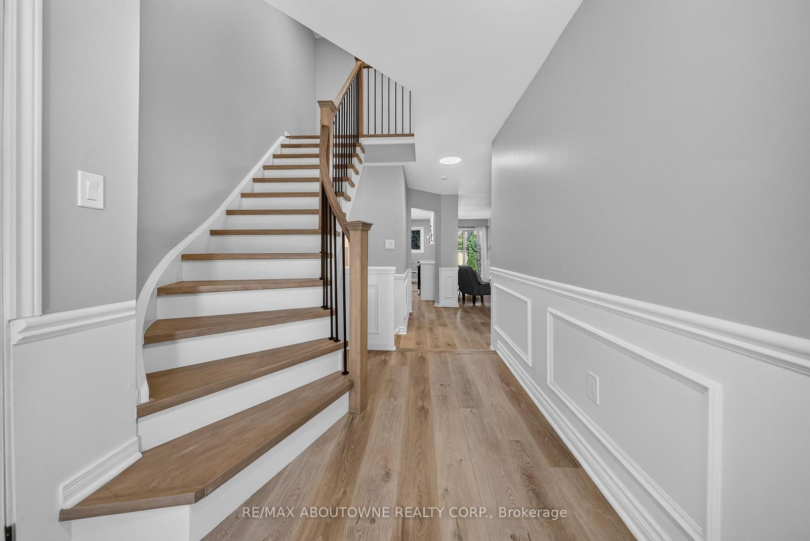 4353 Sawmill Valley Drive • Mississauga, ON photo 28