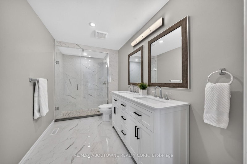 4353 Sawmill Valley Mississauga,ON L5L 3L3 — Photo 33