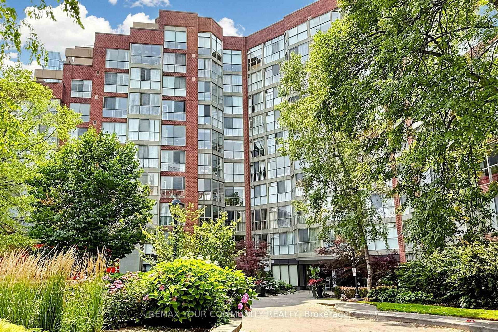 24 Southport Street • #844 • Toronto, ON photo 1