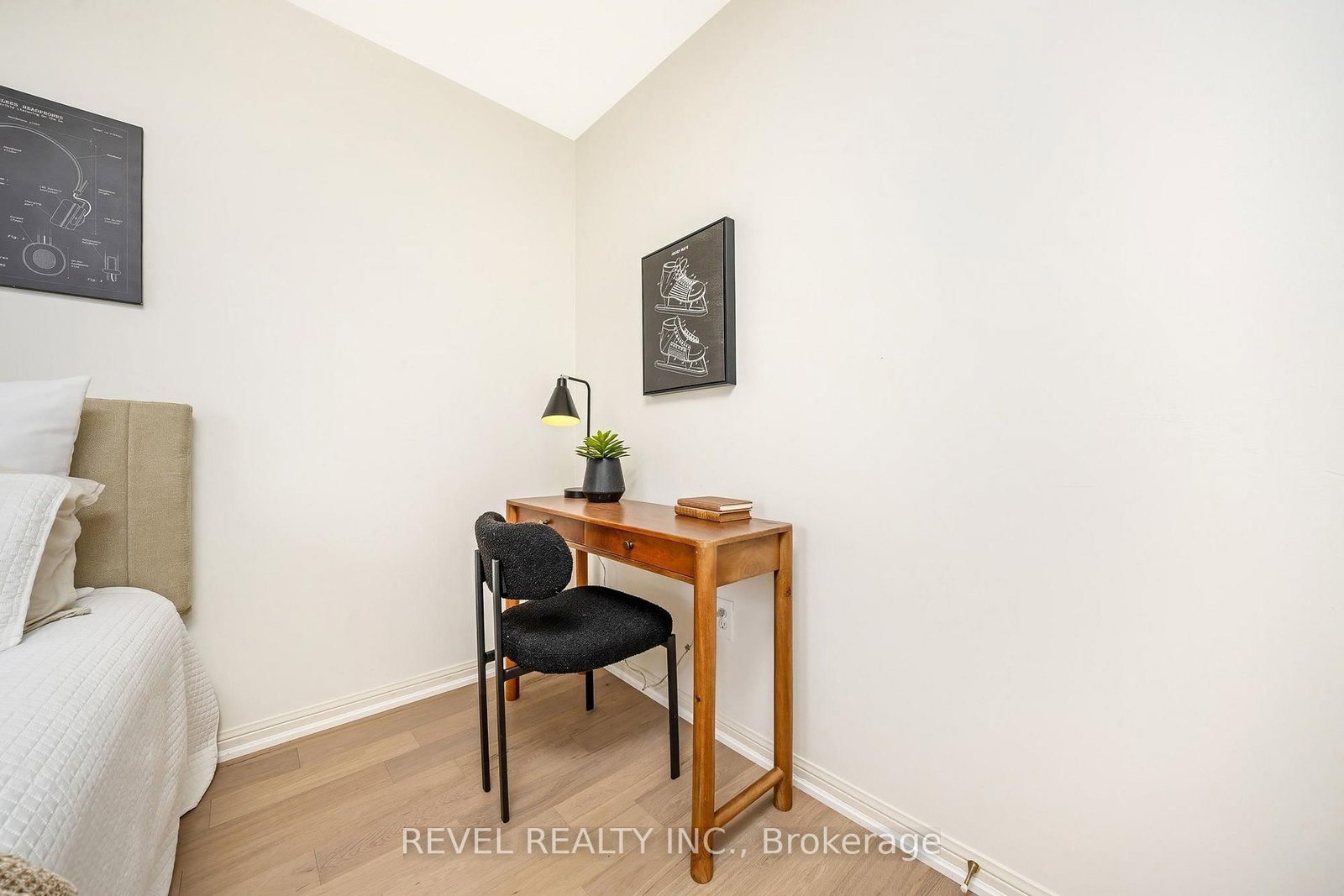 1518 Croft Avenue N • Milton, ON photo 24