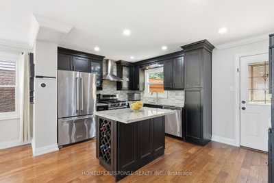 680 SWEETWATER Place • Mississauga, ON photo 5