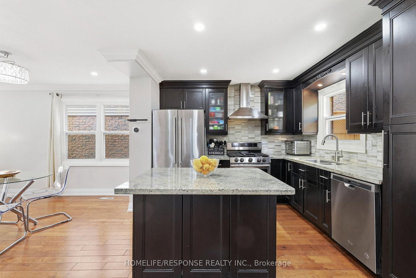 680 SWEETWATER Place • Mississauga, ON photo 6