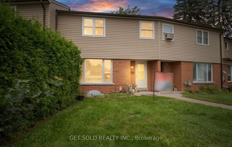 5 - 5 Kingham Road