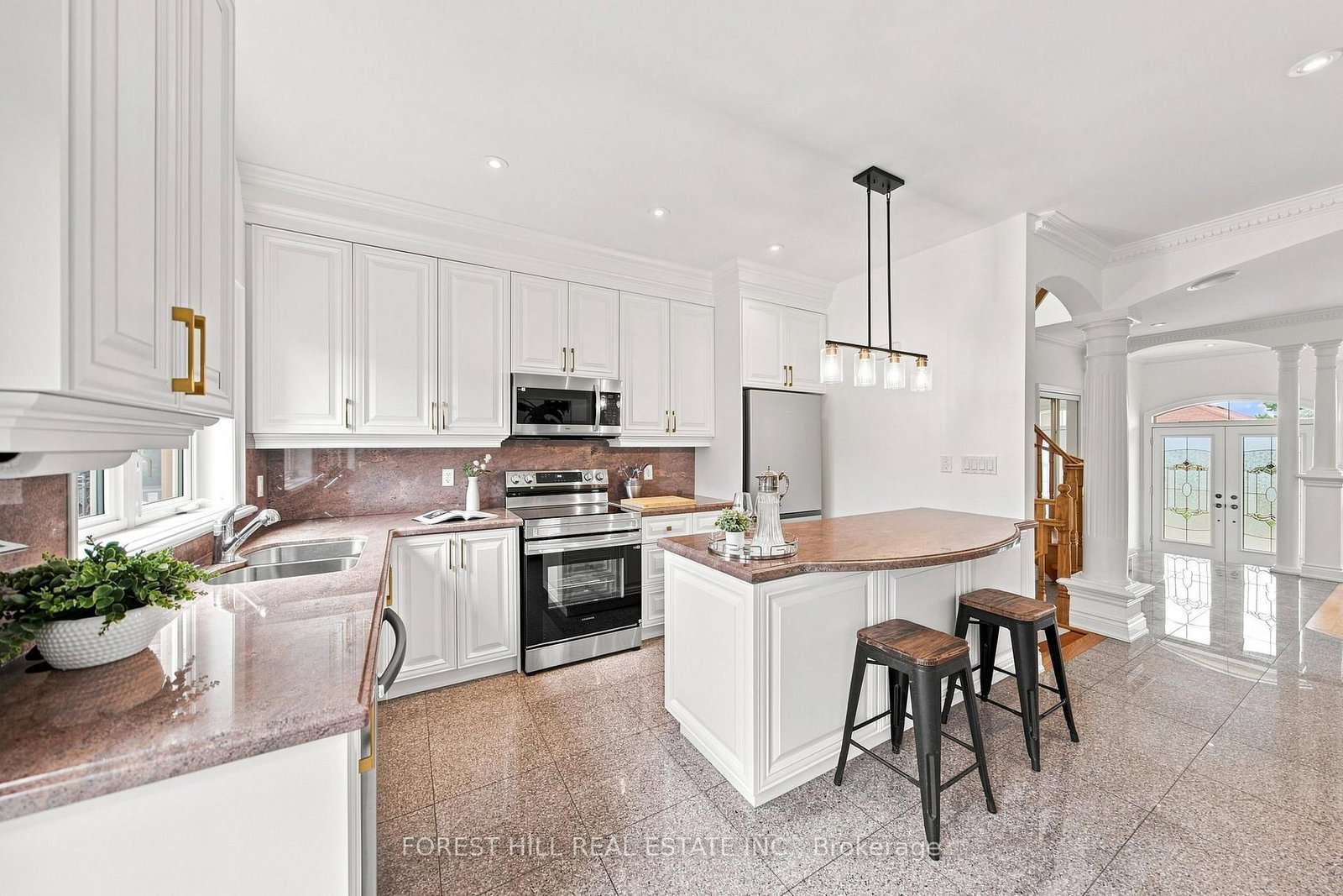 1006 Briar Hill Avenue • Toronto, ON photo 3