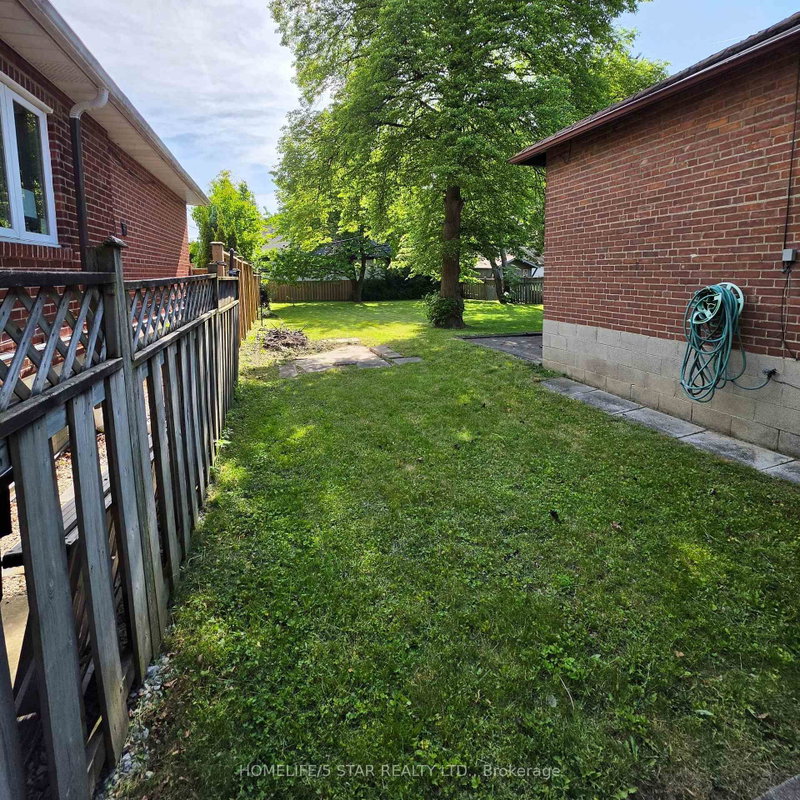14 NORTHGLEN Avenue
