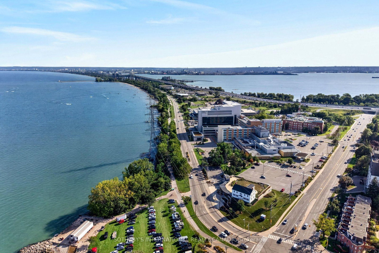 1375 Caroline Street • Burlington, ON photo 32