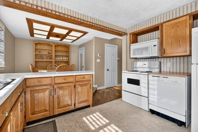 1375 Caroline Street • Burlington, ON photo 4