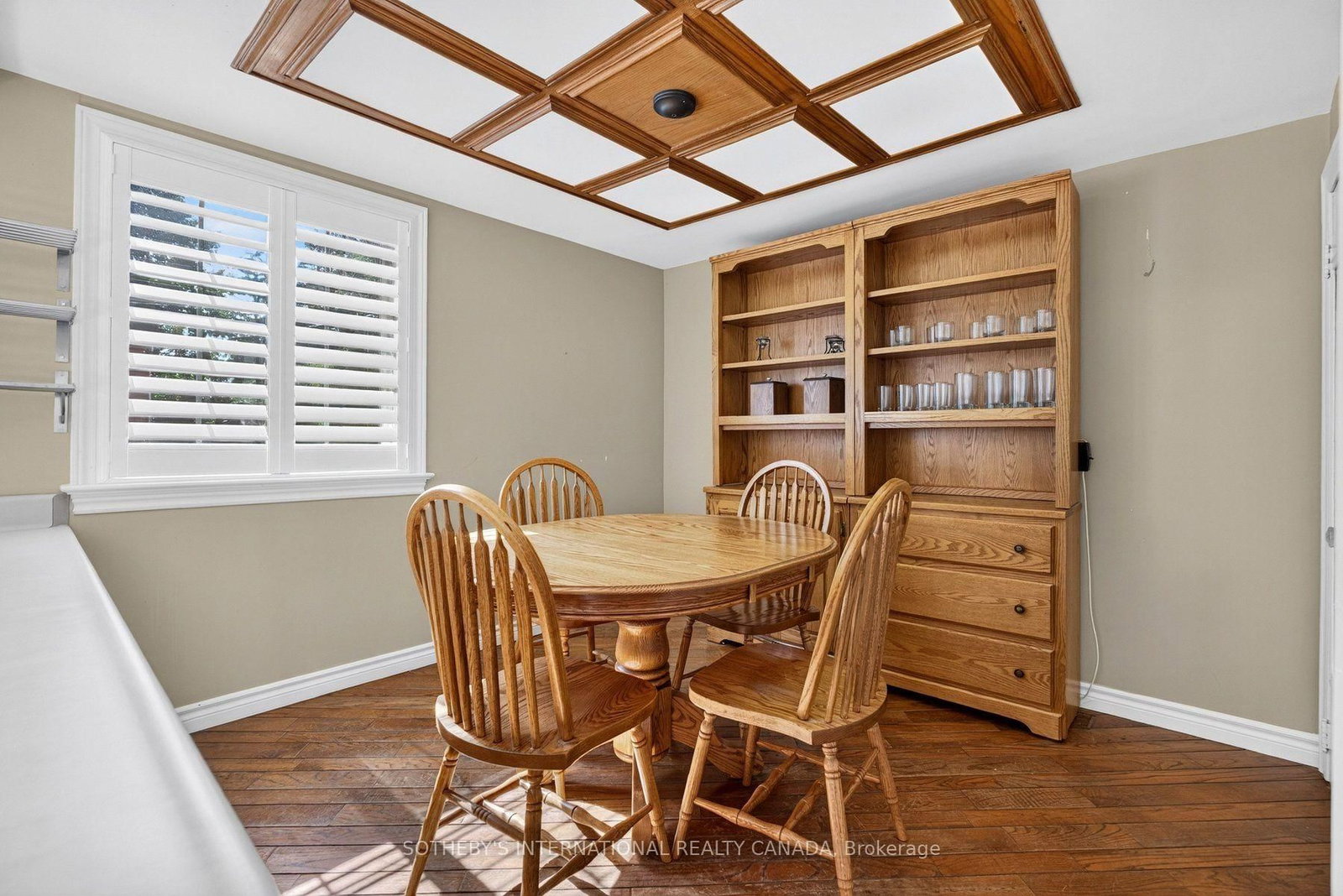 1375 Caroline Street • Burlington, ON photo 6