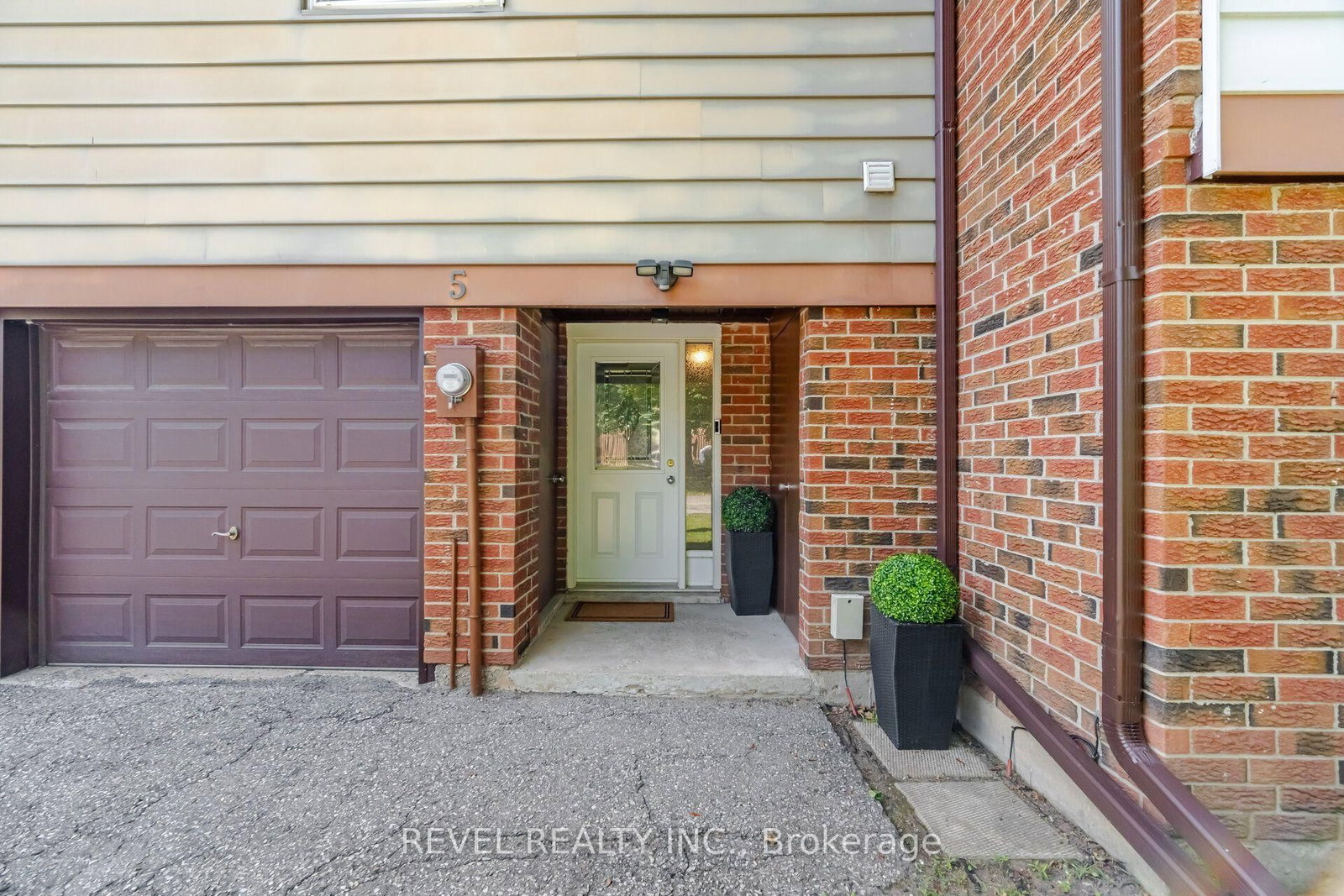 650 Childs Drive • #5 • Milton, ON photo 3