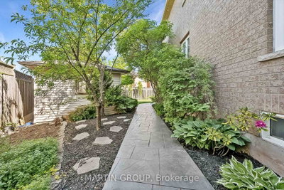 2283 Briargrove Oakville,ON L6M 5A5 — Photo 11