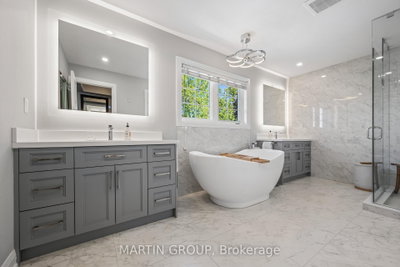 2283 Briargrove Oakville,ON L6M 5A5 — Photo 31