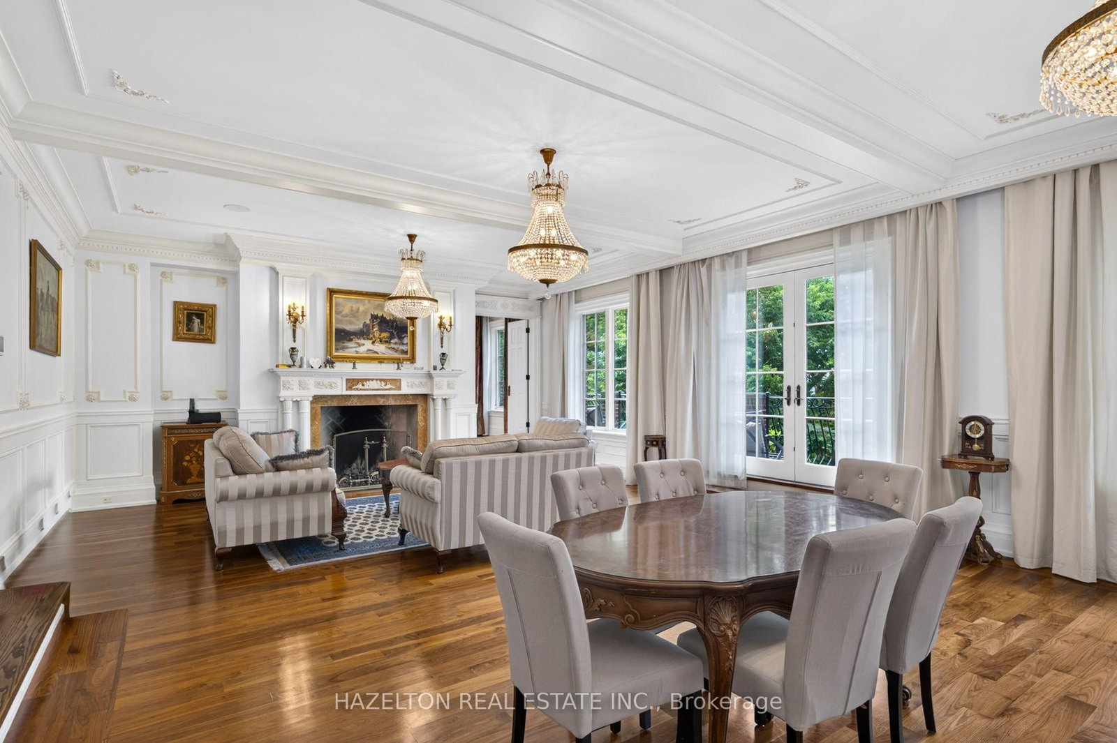 246 Riverside Drive • Toronto, ON photo 12