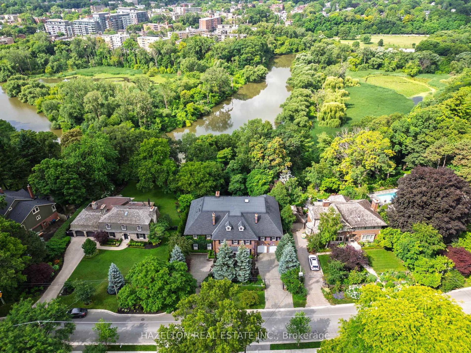 246 Riverside Drive • Toronto, ON photo 48