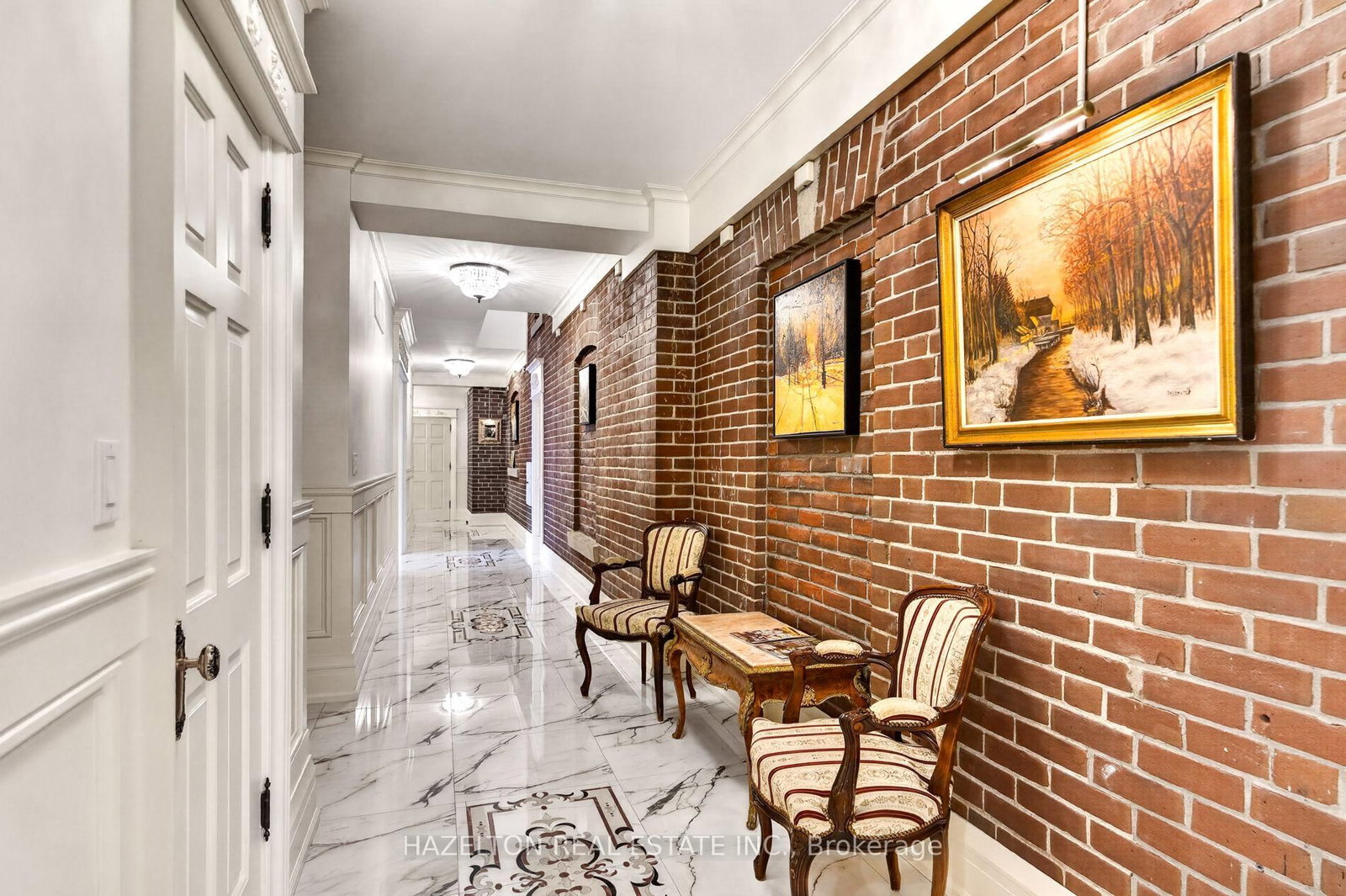 246 Riverside Drive • Toronto, ON photo 5