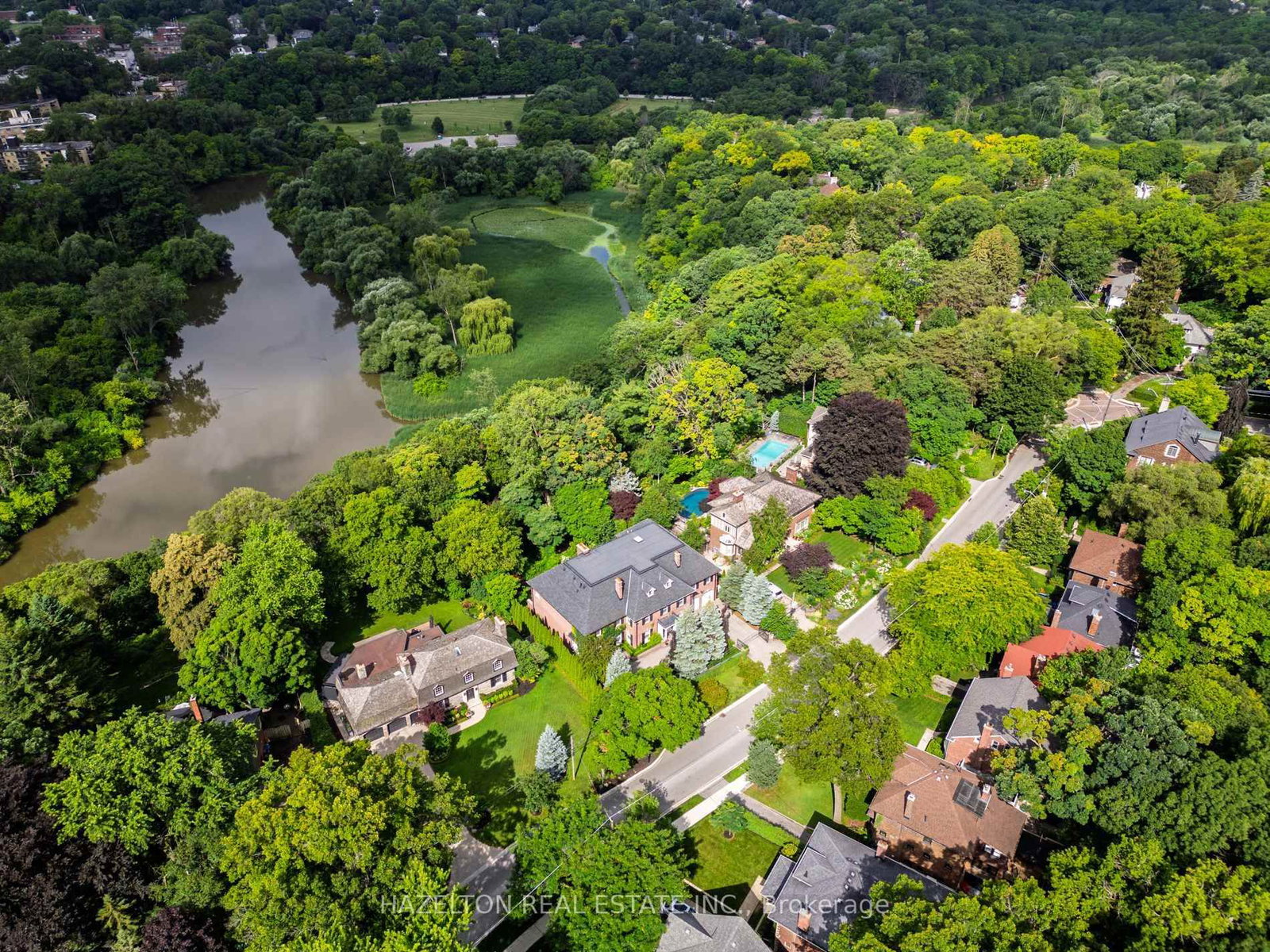 246 Riverside Drive • Toronto, ON photo 50