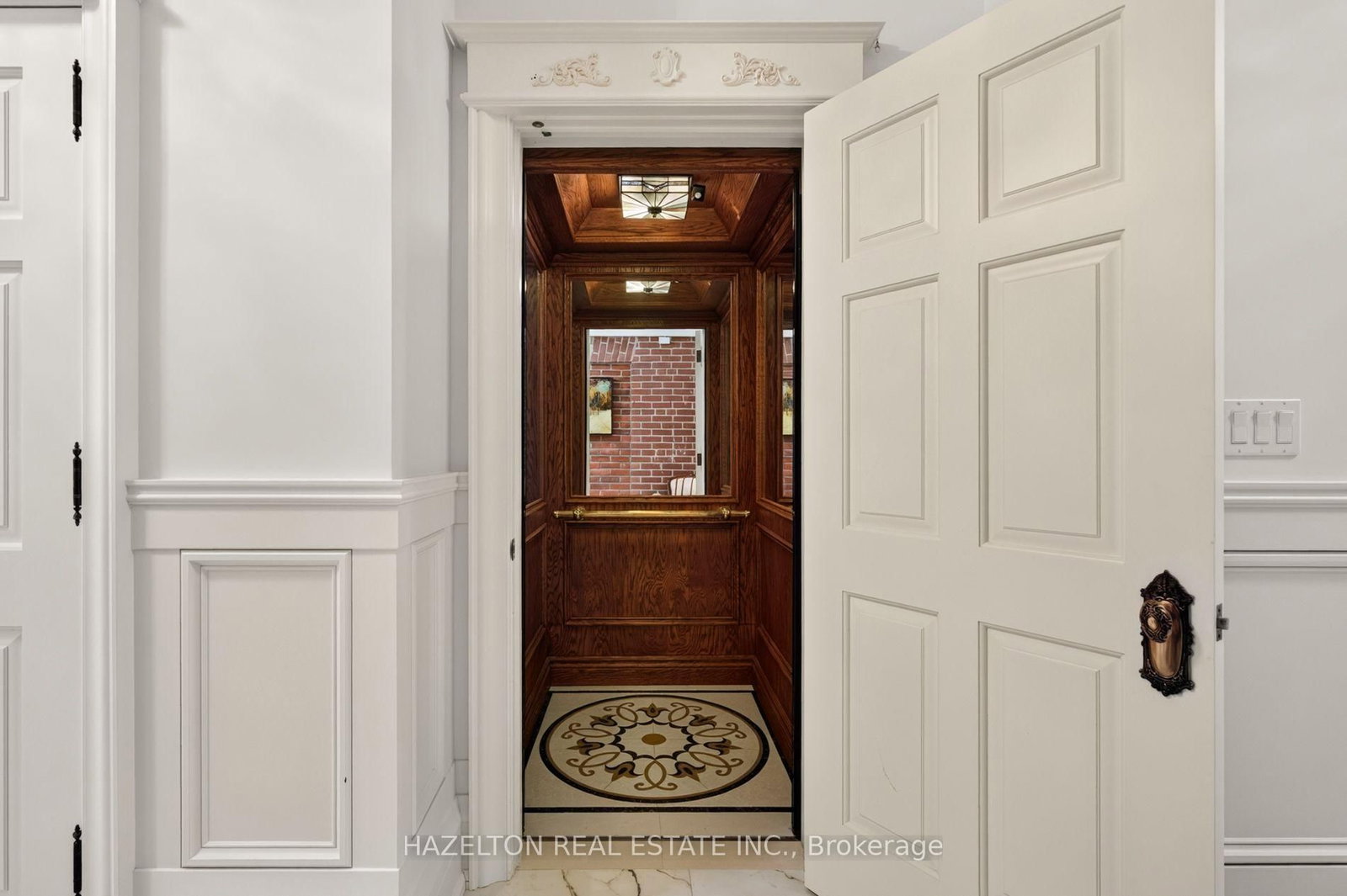 246 Riverside Drive • Toronto, ON photo 6